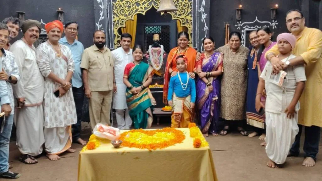 sakha maza pandurang serial karad gramstha mumbai set