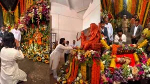 riteish deshmukh shivneri shivjayanti abhivadan